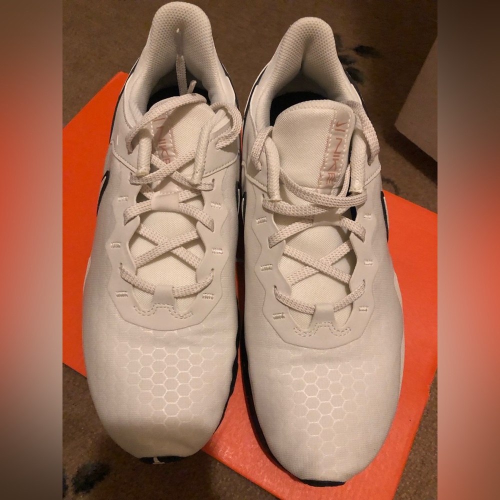 Nike Legend Essential 2 size 10